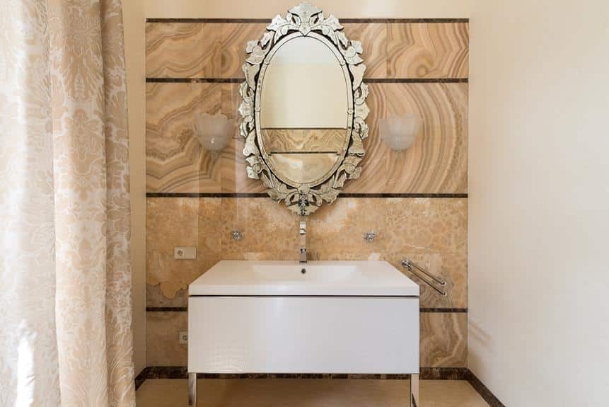 vintage inspired bathroom decor ideas